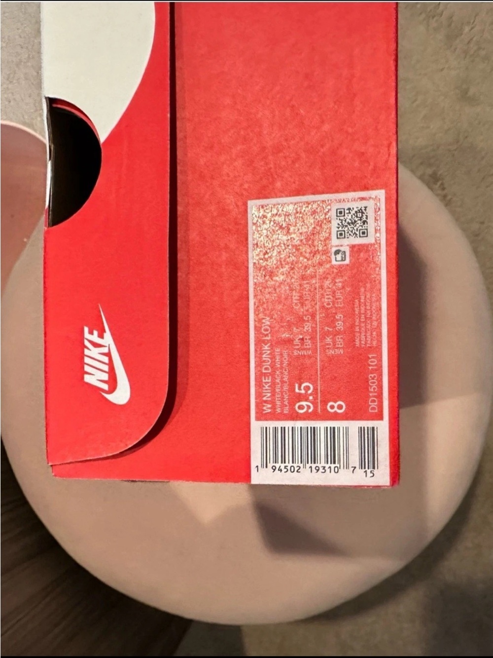 Nike Black and White Low-Top Dunks - Picture 5 of 5